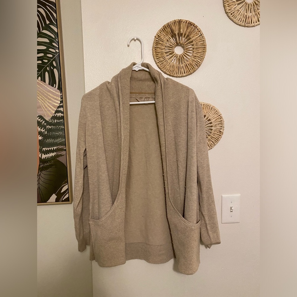 Selling because don’t have office job anymore